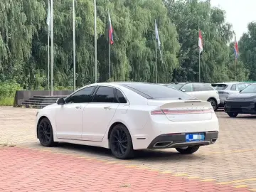 2020 Lincoln MKZ с пробегом 60 000 км
