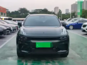 2023 Lynk & Co 06 с пробегом 25 000 км