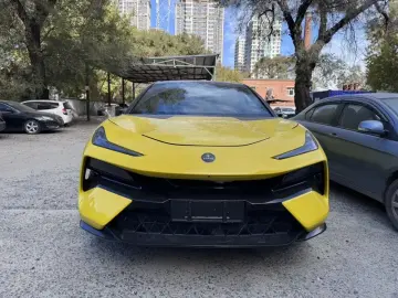 2025 Lotus Eletre с пробегом 9 000 км
