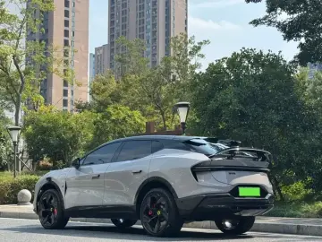 2023 Lotus Eletre с пробегом 6 000 км