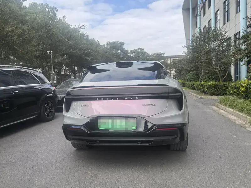 2023 Lotus Eletre с пробегом 99 000 км