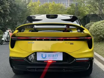2025 Lotus Eletre с пробегом 7 000 км