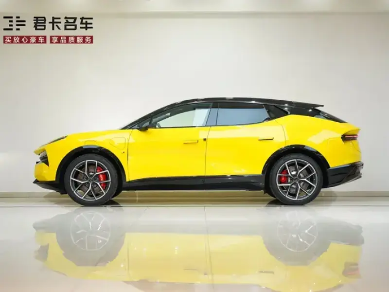 2026 Lotus Eletre с пробегом 100 км