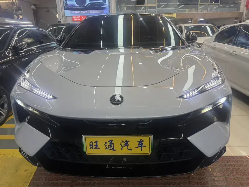 2025 Lotus Eletre с пробегом 37 000 км