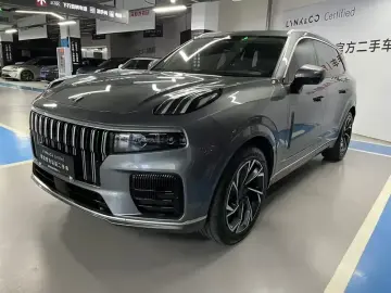 Lynk & Co 09