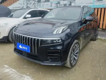 Lynk & Co 09
