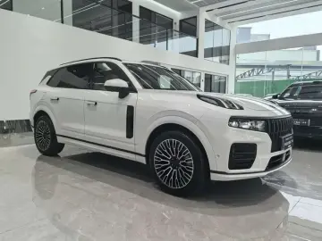 2026 Lynk & Co 09 с пробегом 9 300 км