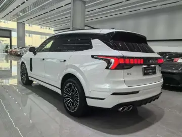 2026 Lynk & Co 09 с пробегом 9 300 км