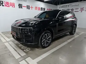 Lynk & Co 09
