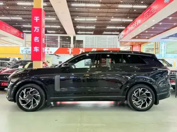 2021 Lynk & Co 09 с пробегом 72 000 км
