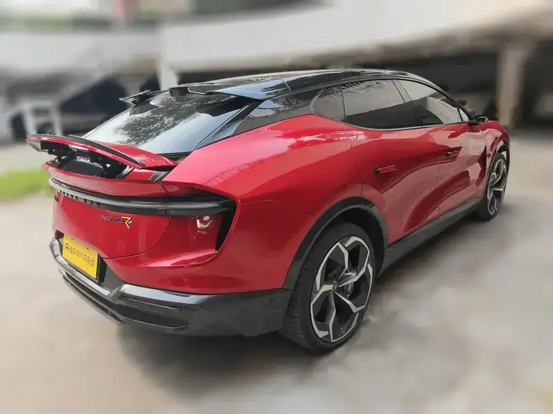 2023 Lotus Eletre с пробегом 30 500 км