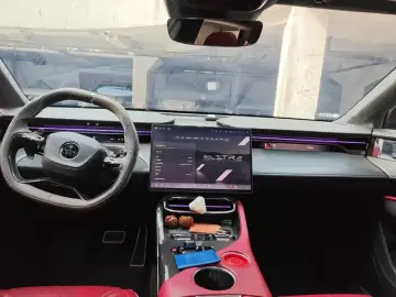 2023 Lotus Eletre с пробегом 30 500 км