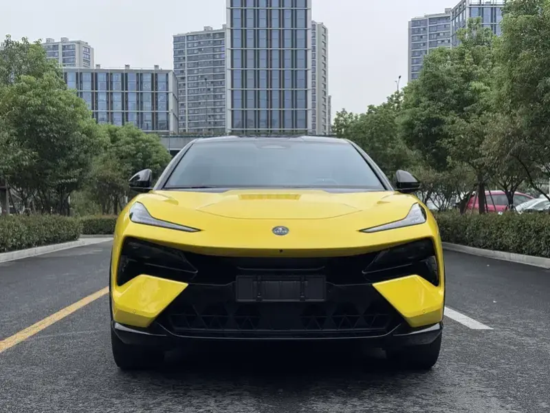 2025 Lotus Eletre с пробегом 31 000 км
