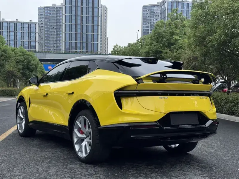 2025 Lotus Eletre с пробегом 31 000 км