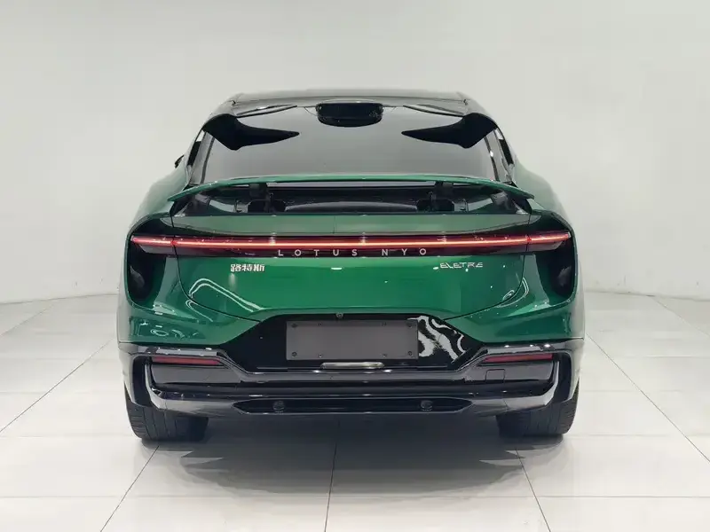 2024 Lotus Eletre с пробегом 49 000 км