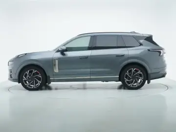 2021 Lynk & Co 09 с пробегом 33 800 км