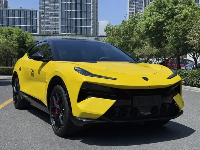 2025 Lotus Eletre с пробегом 14 000 км