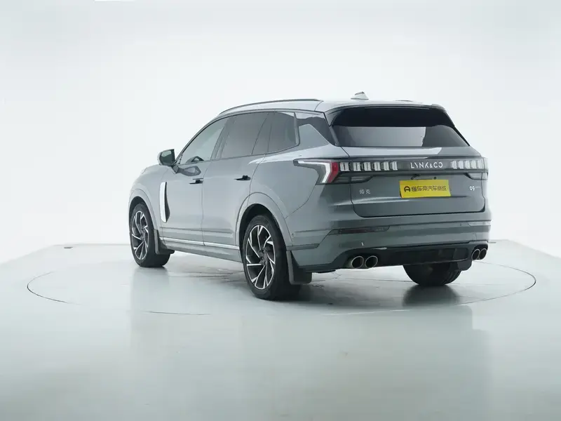 2021 Lynk & Co 09 с пробегом 33 800 км