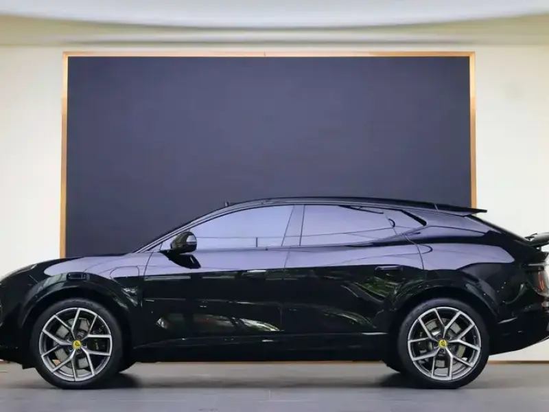 2023 Lotus Eletre с пробегом 67 000 км