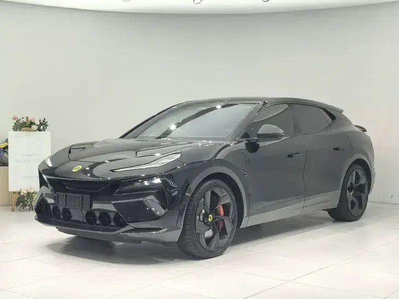 2023 Lotus Eletre с пробегом 25 000 км