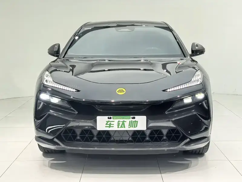 2023 Lotus Eletre с пробегом 25 000 км