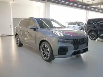 2021 Lynk & Co 09 с пробегом 44 500 км