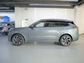 2021 Lynk & Co 09 с пробегом 44 500 км