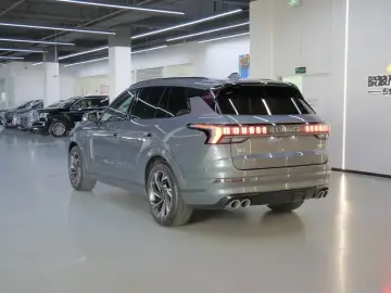 2021 Lynk & Co 09 с пробегом 44 500 км