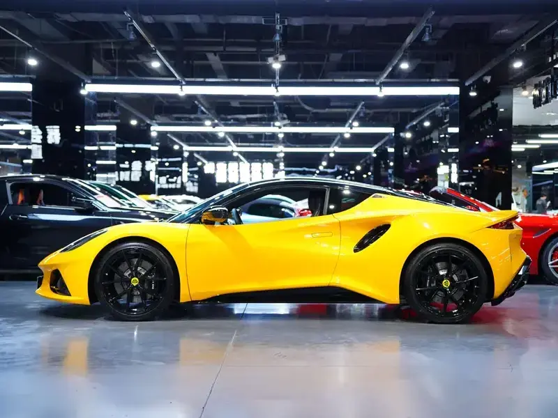 2022 Lotus Emira с пробегом 6 600 км