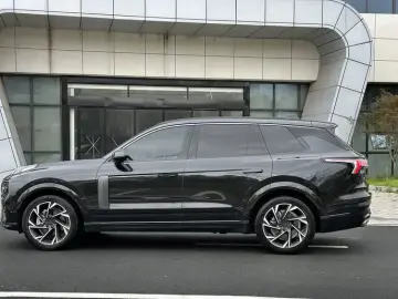 2021 Lynk & Co 09 с пробегом 43 000 км
