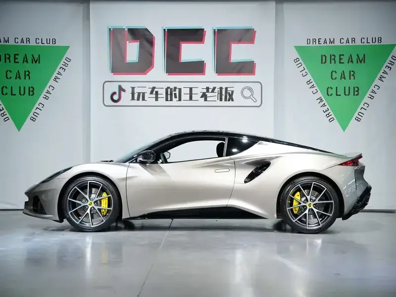 2022 Lotus Emira с пробегом 18 000 км