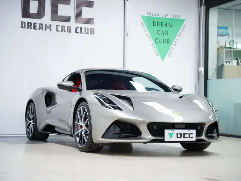 2022 Lotus Emira с пробегом 10 200 км