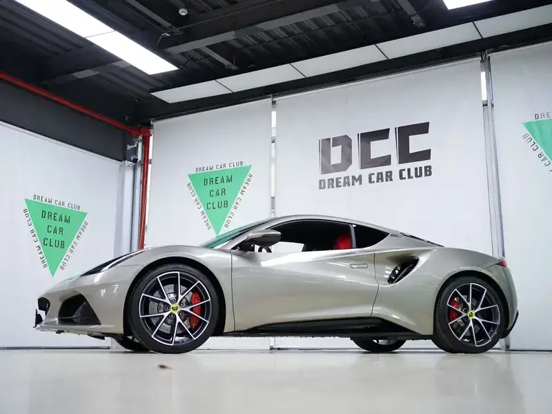 2022 Lotus Emira с пробегом 10 200 км