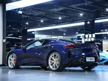 2022 Lotus Emira с пробегом 3 300 км