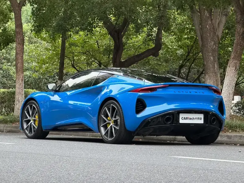 2022 Lotus Emira с пробегом 18 000 км