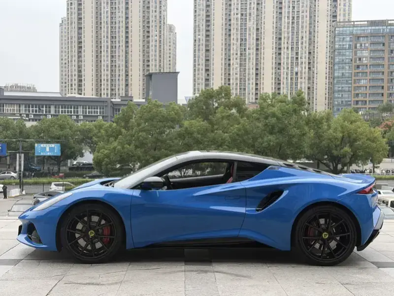 2022 Lotus Emira с пробегом 20 000 км