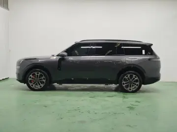 2025 Lynk & Co 900 с пробегом 29 000 км