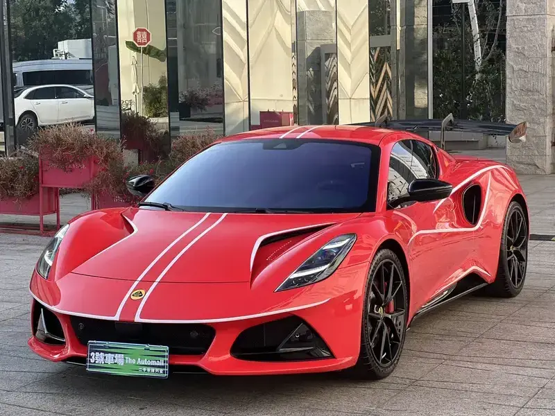 2022 Lotus Emira с пробегом 15 000 км