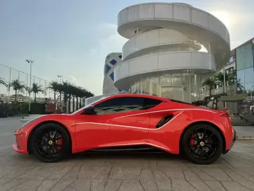 2022 Lotus Emira с пробегом 15 000 км