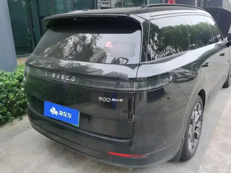 2025 Lynk & Co 900 с пробегом 46 000 км
