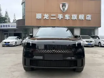 2025 Lynk & Co 900 с пробегом 23 000 км