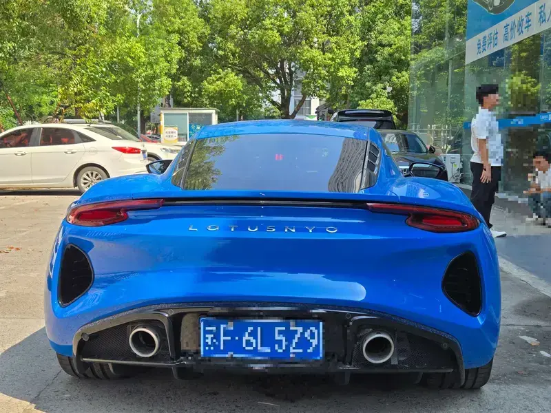 2022 Lotus Emira с пробегом 31 000 км