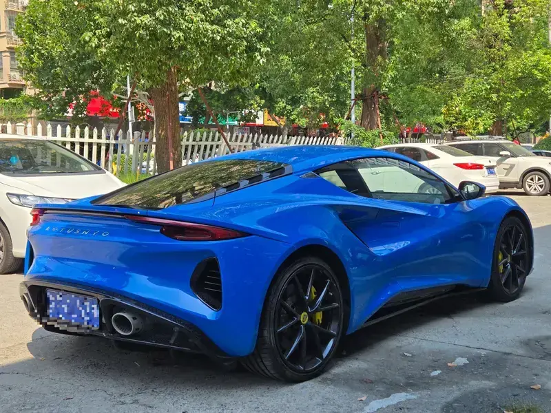 2022 Lotus Emira с пробегом 31 000 км