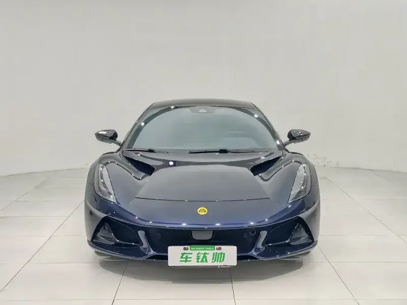 2022 Lotus Emira с пробегом 10 000 км
