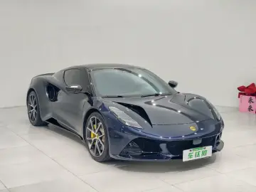 2022 Lotus Emira с пробегом 10 000 км