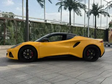 2022 Lotus Emira с пробегом 17 000 км