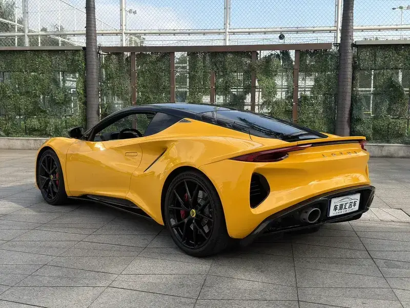 2022 Lotus Emira с пробегом 17 000 км