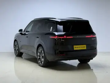 2025 Lynk & Co 900 с пробегом 23 700 км