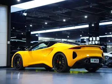 2022 Lotus Emira с пробегом 17 300 км