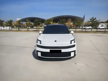 2025 Lynk & Co 900 с пробегом 21 000 км